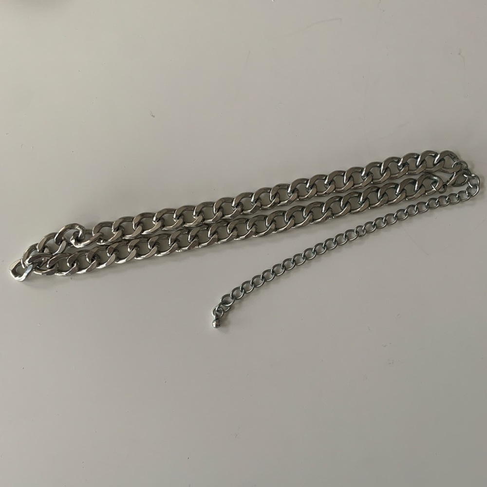 SILVER NECKLACES AND RING - Picture 2 of 5